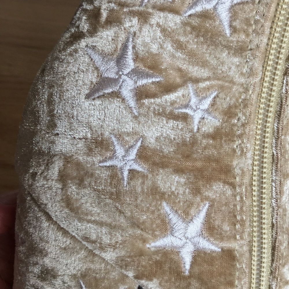 Wild Diva crushed velvet star ankle boots - Picture 11 of 14